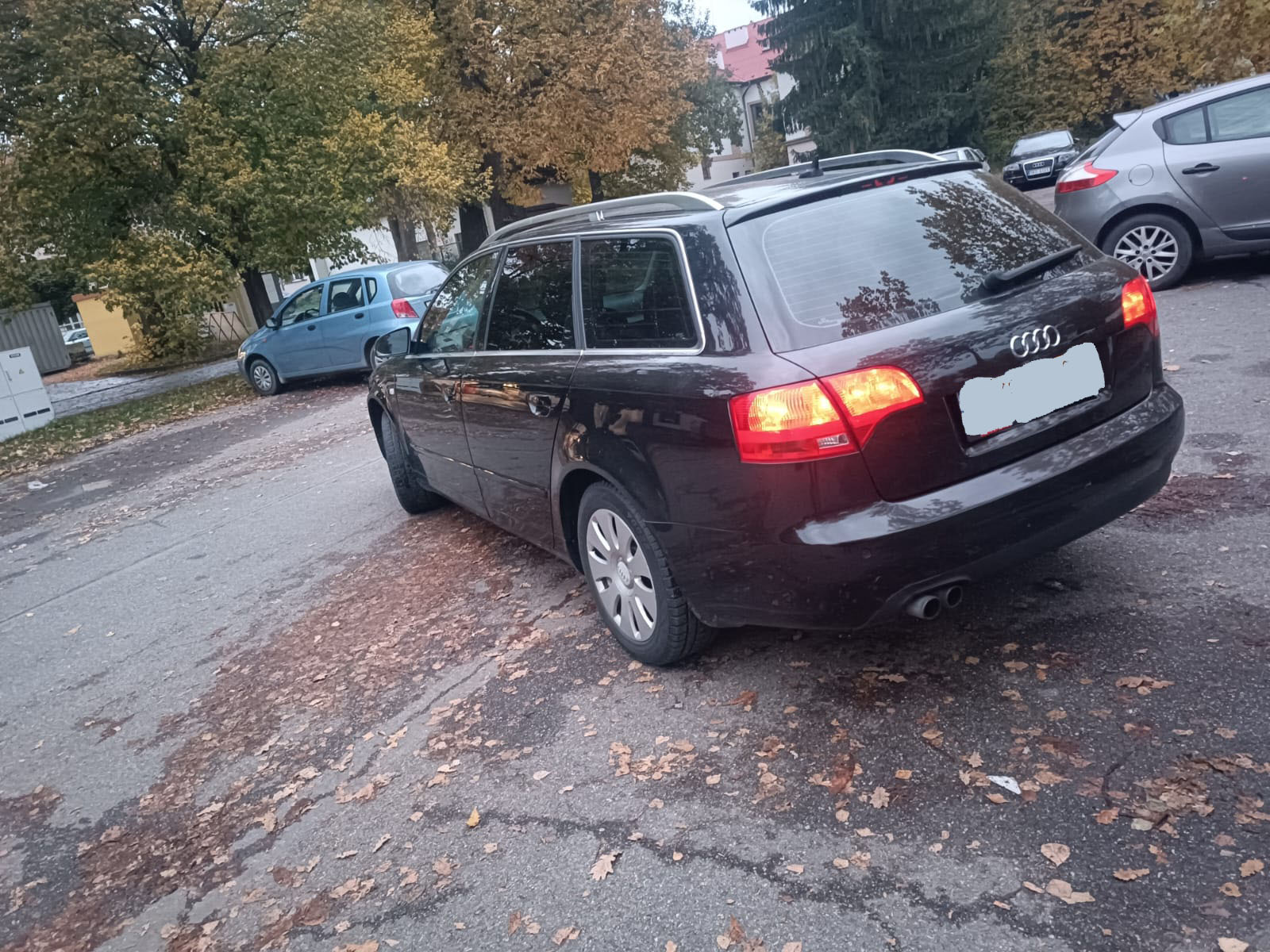 Audi A4 Avant Manual - Image 5